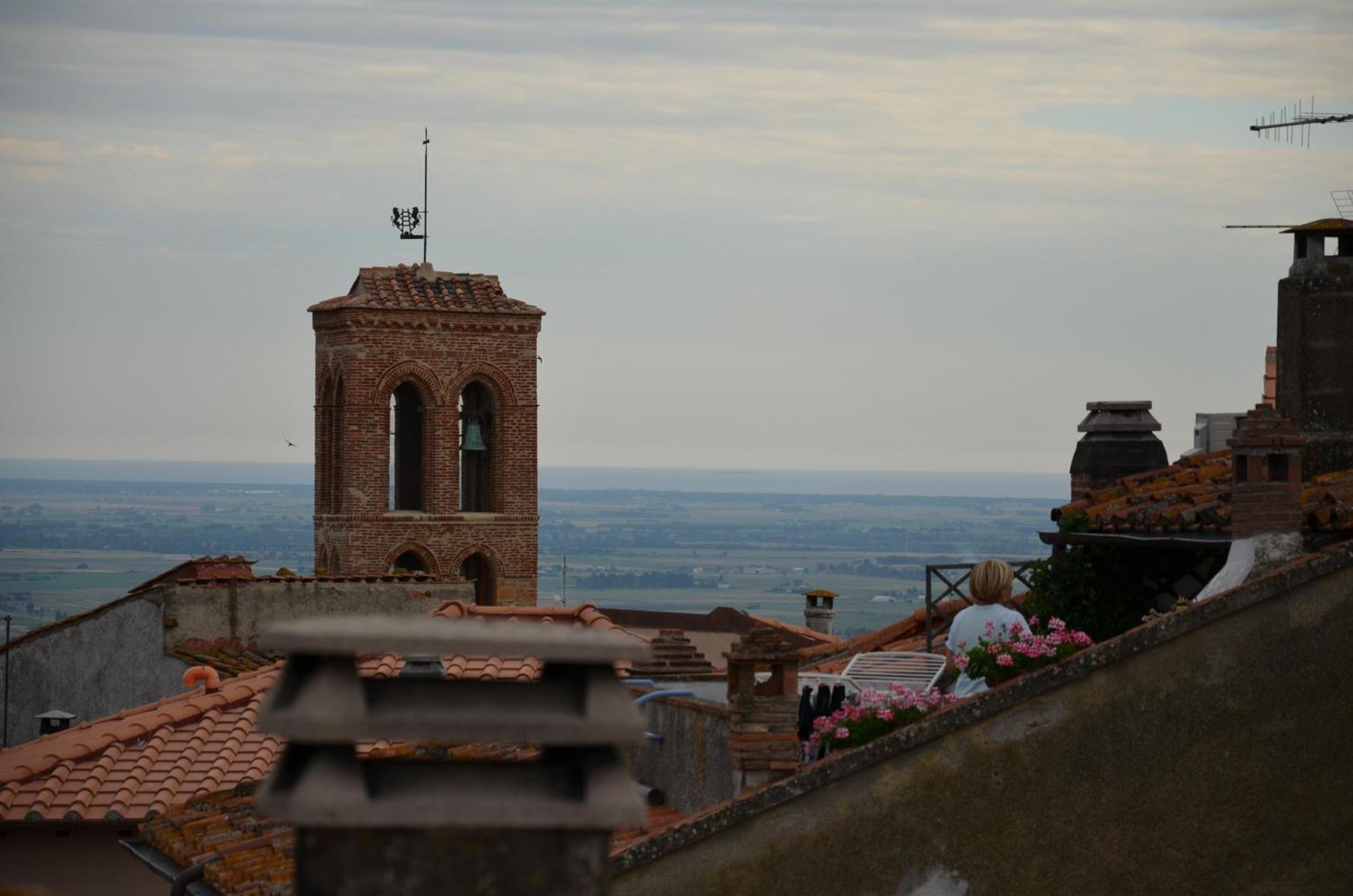 La Divina Dimora Il Castello Degli Spiriti Magni Apartman Montepescali Szoba fotó
