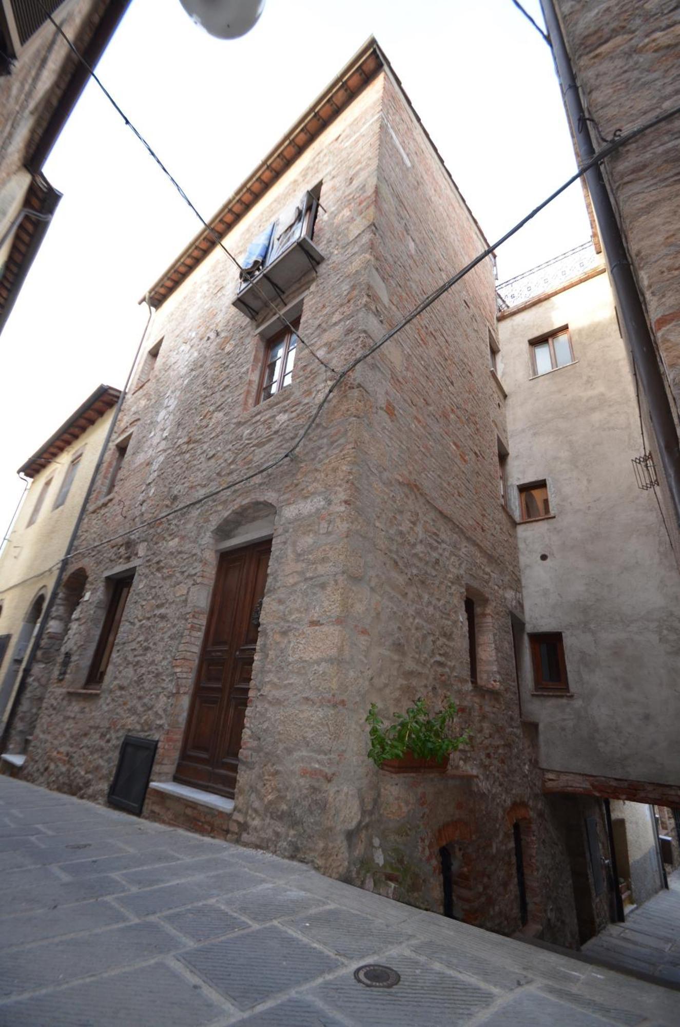 La Divina Dimora Il Castello Degli Spiriti Magni Apartman Montepescali Szoba fotó