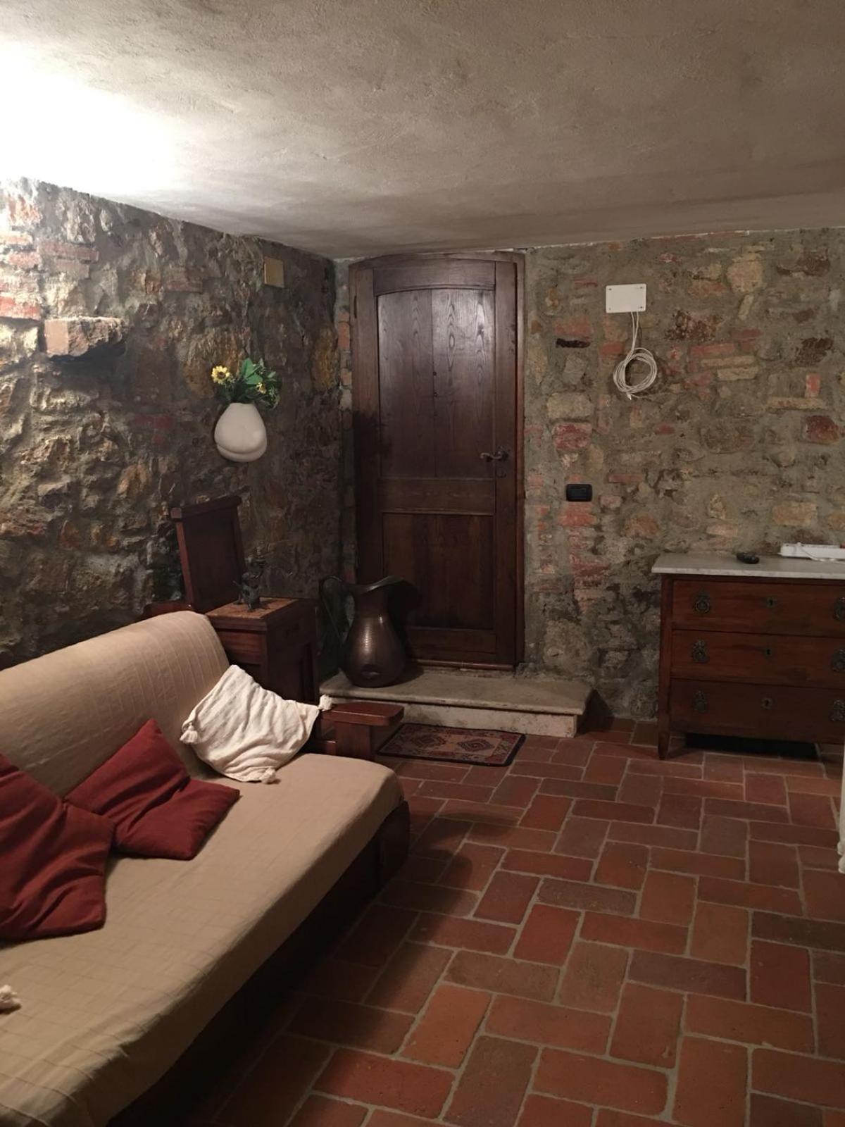 La Divina Dimora Il Castello Degli Spiriti Magni Apartman Montepescali Kültér fotó